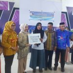 Ratusan KPM Di Kolaka Timur Terima BLT, Hartini : Semoga Dapat Memberikan Manfaat