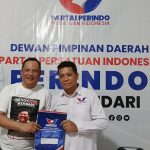 Pertama, Yudhianto Mahardika Ambil Formulir Pendaftaran Balon Wali Kota Kendari Di Partai Perindo