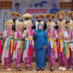 Sanggar Anaway Tampil Memukau Dengan Tari “Modinggu” Di Acara Penutupan Jambore PKK Tingkat Provinsi Di Konawe