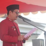 Keren! Wujudkan Program “Gemas” Bupati Koltim Serahkan Bus Sekolah Di Hari Pendidikan Nasional
