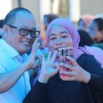 Ribuan Emak-Emak Di Lalonggasumeeto Sambut Paslon Harmin – Dessy Dengan Teriakan “Hadir Menang”