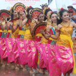 Tampil Memukau, Tari Tradisional Dari Berbagai Etnis Warnai HUT Koltim Ke-12