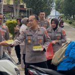 Biro SDM Polda Sultra Kembali Berbagi Takjil, Pererat Kebersamaan Dengan Masyarakat