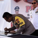 Tingkatkan Kemampuan Personil Dan Profesional Polri, Kapolda Sultra Resmikan Kolam Renang Brimob
