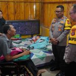 Wujud Kepedulian Kepada Personil, Kapolda Sultra Besuk Personil Polres Kendari Yang Sakit