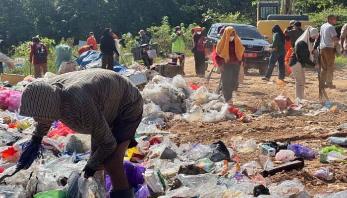 Wujudkan Lingkungan Asri, DLH Konawe Kerahkan Seluruh Personel ASN “Kurvei” Disejumlah Titik Strategis
