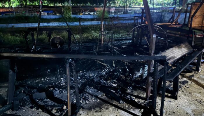 Bangunan Eks Pasar Sore Milik Perindakop Bombana Terbakar, Diduga Gegara Ini