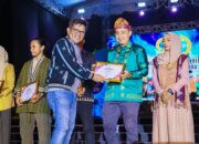 Banggakan Koltim! Hasrul Dinobatkan Jadi Tokoh Penggerak Ekonomi Kreatif Sultra 2026